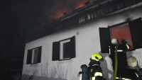 požár Gf1NQa6XYAARXDT